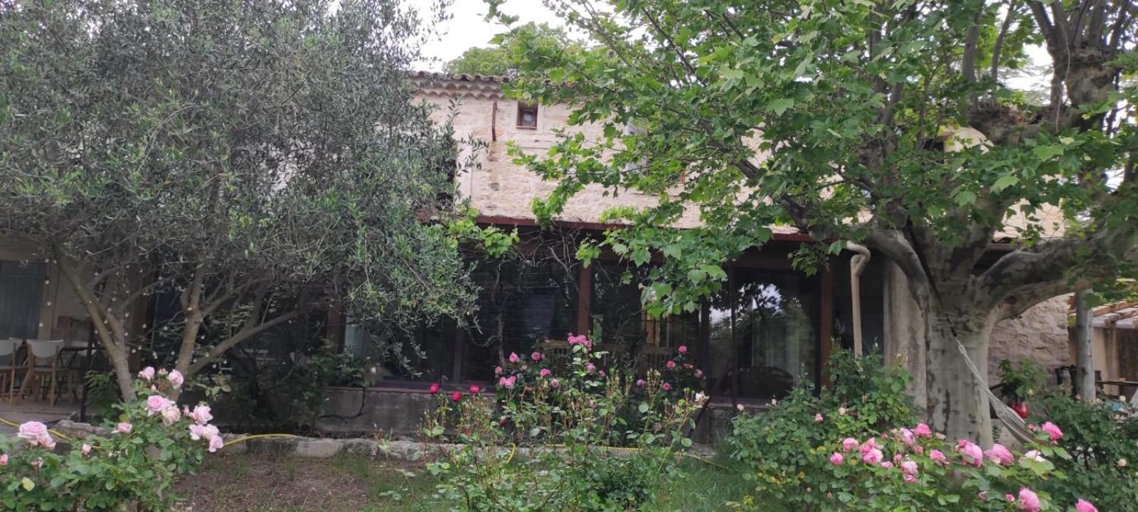 Lou Boulugi Hotell Aix-en-Provence Eksteriør bilde